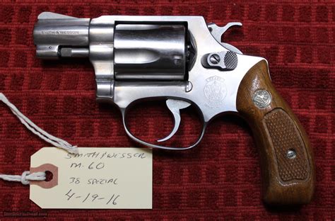 Smith And Wesson Sandw Model 60 Stainless Steel 38 Special Revolver