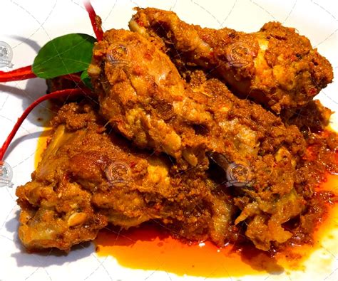 Provinsi sumatra barat terletak sepanjang pesisir barat sumatra bagian tengah, dataran tinggi bukit barisan di sebelah timur, dan sejumlah pulau di lepas pantainya seperti kepulauan mentawai. Resep Rendang Ayam | Rendang Ayam Masakan Padang Asli ...