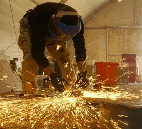 Fotos Gratis Trabajando Persona Militar Construcción Metal