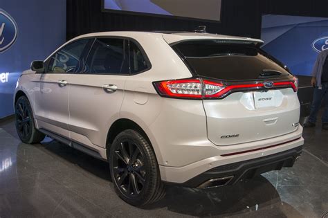 Driving a new ford edge sport will definitely put the excitement back into your life and the. 2015 Ford Edge Sport: Live Photos Photo Gallery - Autoblog
