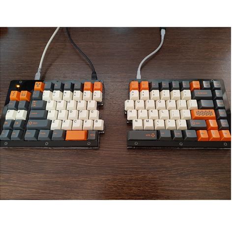 Custom Split Keyboard Gateron Brown Switches Computers And Tech Parts