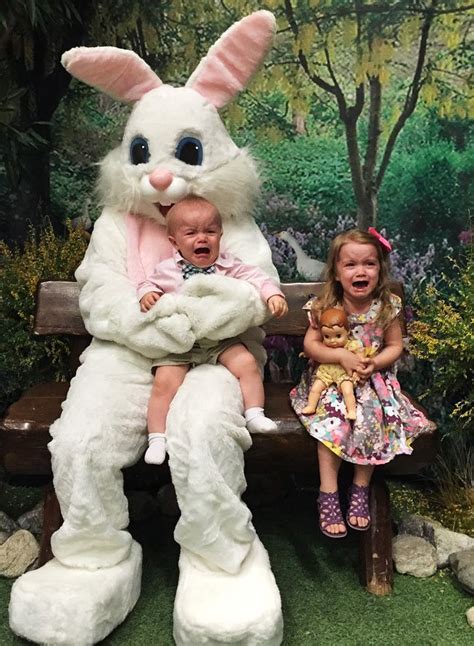 Easter Bunny Fail In 2020 With Images Funny Easter Pictures Funny