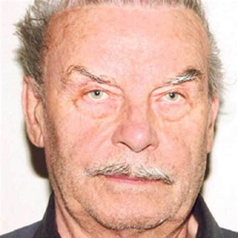 Elisabeth fritzl followed her father down into the bowels of the cellar that he had been building for months in the garden beneath the family home. Lidská bestie Fritzl chce z vězení vydělávat miliony! - Šíp