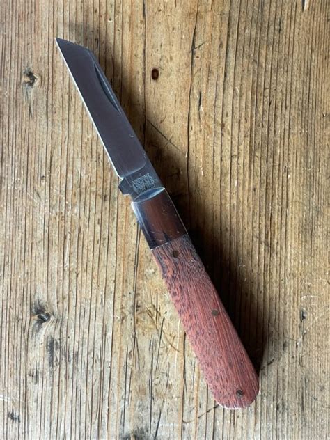 A Wright And Son Barlow Lambsfoot Knife With Rosewood Scales And