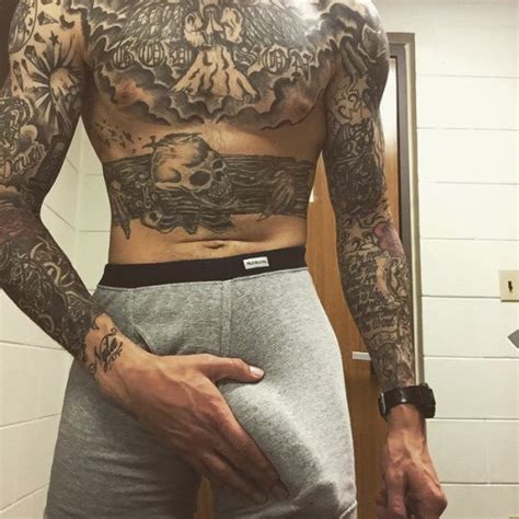 225club On Twitter Grabbing The Bulge See More