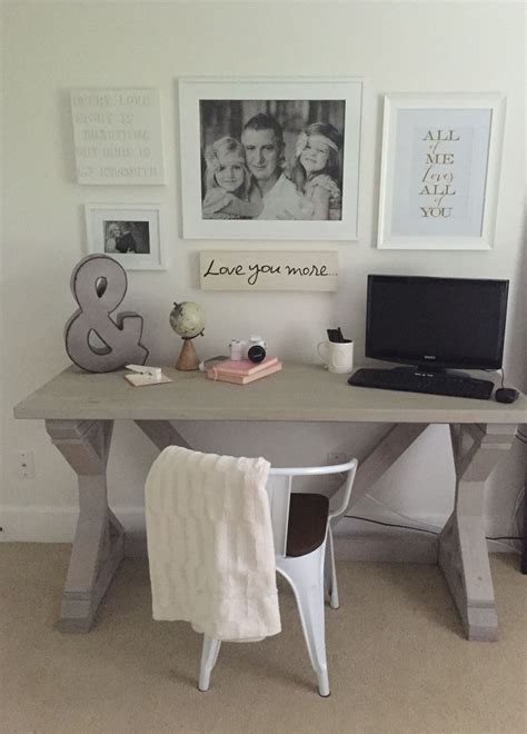 Diy farmhouse computer desk for under $100. Home office space DIY Farmhouse desk Gray washed stain ...