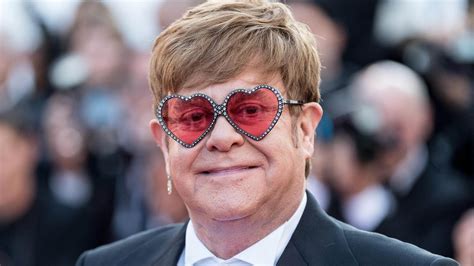 Elton john is a british singer, pianist and composer. Elton John gibt Konzert 2020 im Zürcher Hallenstadion ...