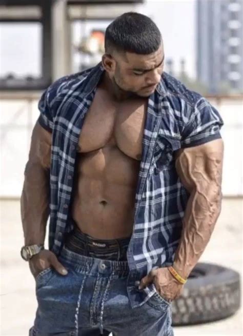 Pin By Noddy2775 On Carn Hindu ‍‍ In 2020 Muscle Men Bodybuilding