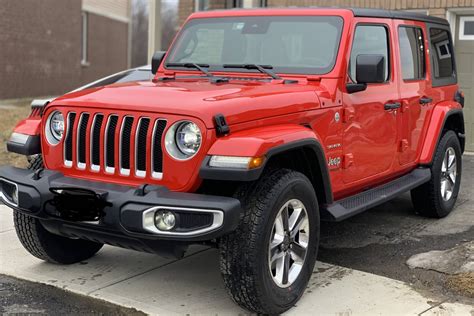 jeep lease takeover  toronto   jeep wrangler sahara unlimited