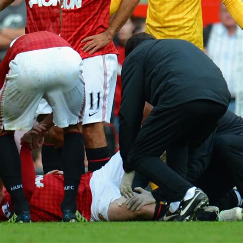 Wayne Rooney And The 10 Most Gruesome Injuries In Epl History Bleacher Report Latest News