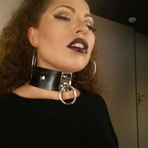 Pu Choker Necklace Fetish O Round Metal Gold Leather Collar Bdsm