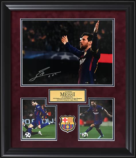 Lionel Messi Autograph Photo Barcelona Arms out 3 way 20x24 - New