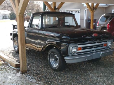 62 F100 Stepside Old Ford Trucks Ford Trucks Old Fords