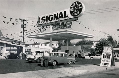 Advertising Postcard Of A New Signal Gas Station Ca 1950 Gas