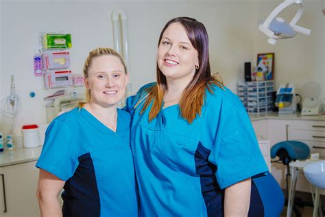 Tracey And Kelly Dental Assistants Dental Assistant Dental Academic
