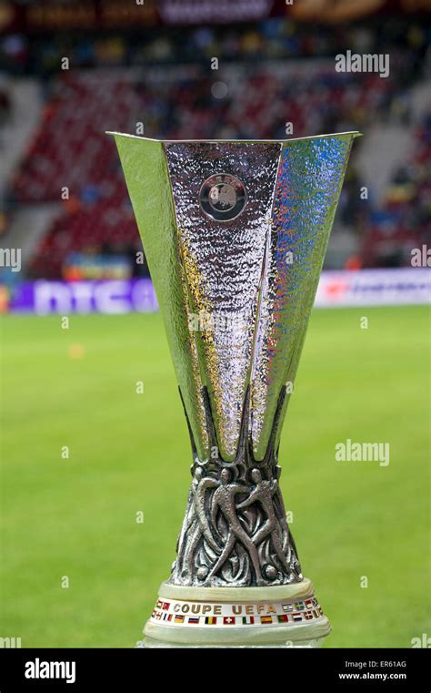 The Europa League Trophy Hi Res Stock Photography And Images Alamy