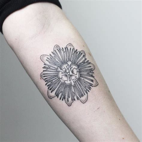 Passion Flower Tattoo Rachainsworth Dibujos Tattoo Tatuajes