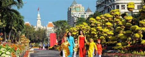 Tết Lunar New Years Celebrations Vietnam Cambodia