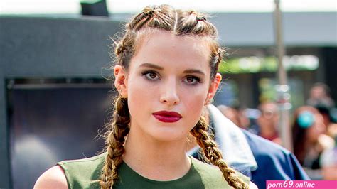 Bella Thorne Comes Out As A Lesbian Porn