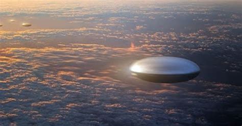 Watch out for the next signs from the universe. Amazing UFO Sighting in Miami, Florida (video) - Alien News