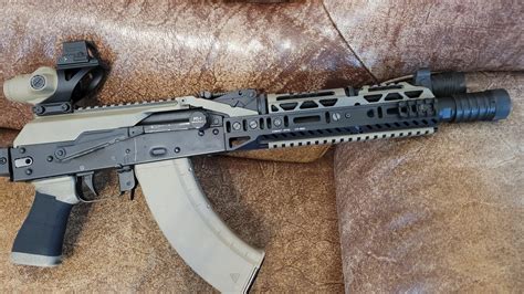 Just letting all y'all that Zenitco B-33 rail works with PSA Soviet