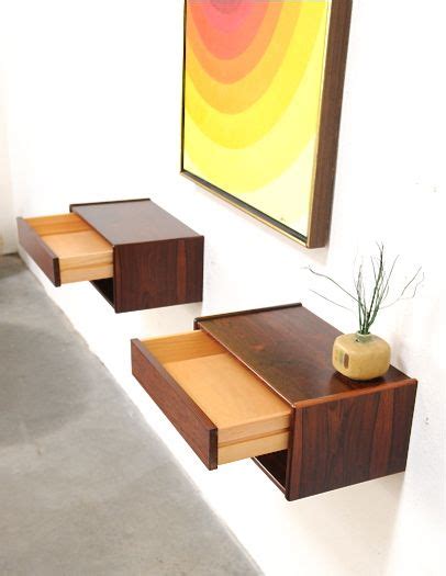 Yet another folding shelf desk, this one was built to add some extra workspace in a small apartment. Diy Wall Mounted Nightstand - WoodWorking Projects & Plans