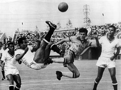 Cinco jogadores para ficar de olho no futebol olímpico masculino. Olimpíadas de 1964 - Futebol - Brasil x Tchecoslováquia ...