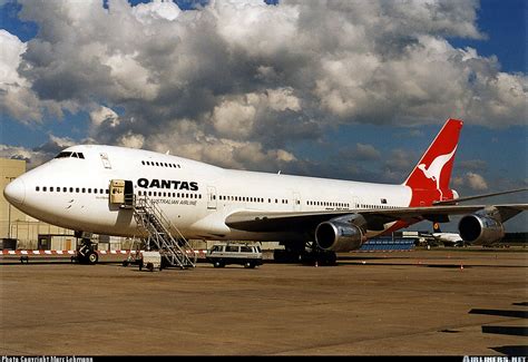 Boeing 747 238b Qantas Aviation Photo 0224212