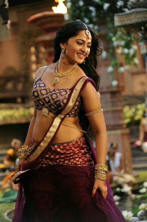 Anushka Shetty S HOTTEST Saree Photos That Went Viral On The Internet IWMBuzz