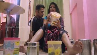 Bhabhi Ke Sath Kitchen Me Maza Luta HD Porn Videos Sex Movies Porn Tube