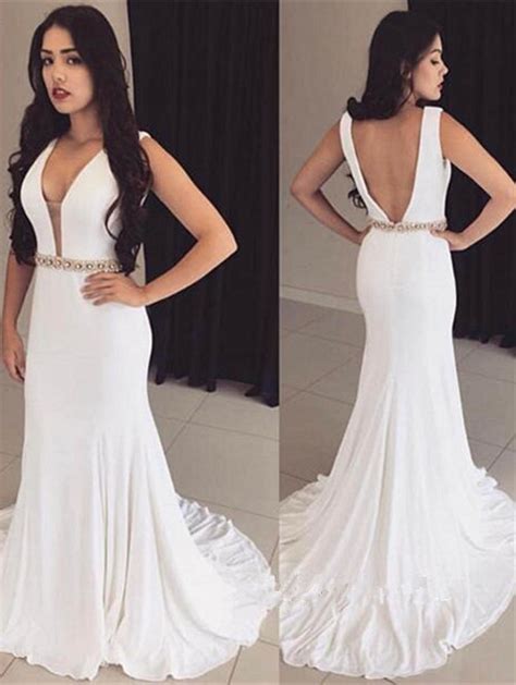Elegant Mermaid Deep V Neck White Promevening Dress With Beading On