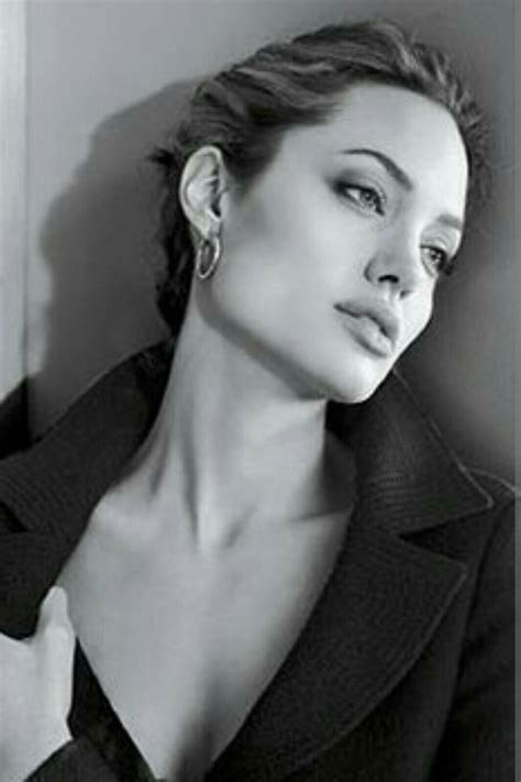 Pin Di Gellar Fields Su Angelina Jolie Attrici Angelina Jolie