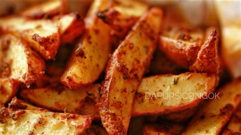 Potato wedges make for a great appetizer or a snack & are easy to make. CARA MUDAH MEMBUAT "ROAST POTATO WEDGES" ALA RESTO | EASY ...