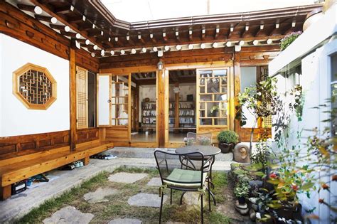 Watch and download korean drama, movies, kshow and other asian dramas with english subtitles online free. Mengenal Hanok, Rumah Korea Tradisional yang Mempesona!