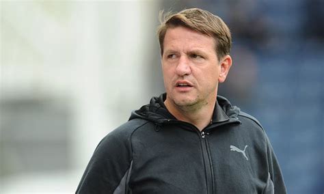 Entfernungsrechner zeigt die entfernung zwischen bellingham und dortmund und stellt die fahrstrecke auf einer karte dar. Barnsley head coach Daniel Stendel leaves the club | Daily ...