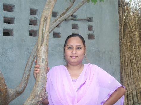Neetu Female Indian Surrogate Mother From Mumbai In India
