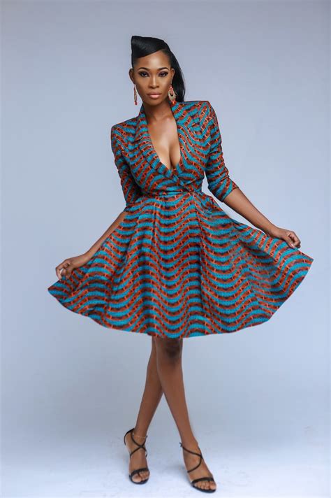 Femme nue, femme noire vétue de ta couleur qui est vie, de ta forme qui est beauté j'ai grandi à ton ombre; 100+ Modèles de Robe Pagne Africaine Pour Vous Donner Des Idées ! - Tissuwax.com