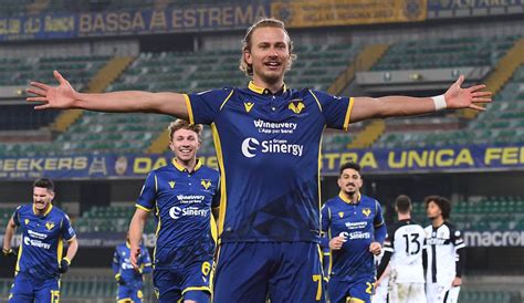 Andrea conti può lasciare il milan in vista dell'ultimo giorno di calciomercato. Sky: Parma still waiting on response from Conti