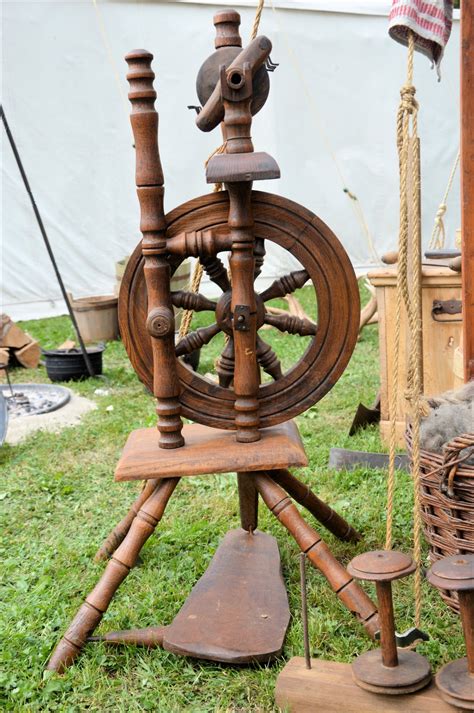 Spinning Wheel Free Stock Photo - Public Domain Pictures