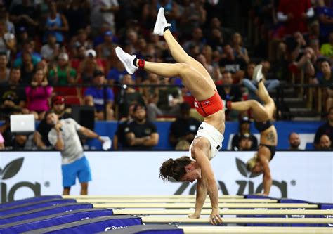 Tia Clair Toomey 2018 Crossfit Games Handstand Walk With Images
