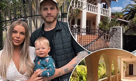 Big Brothers Skye Wheatley Gives Fans A Tour Of The Abandoned Mansion