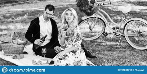romantic picnic date with wine couple in love celebrate anniversary picnic date melt her heart
