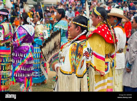 Pow Wow Native Female Dancers In Traditional Regalia Six Nations Of The Grand River Champion Of