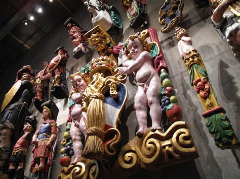 De är främst verksamma inom digitala konsumentvarumärken och har för närvarande betydande insatser i över 25. New Years weekend 2009/2010 in Stockholm part 1(3).