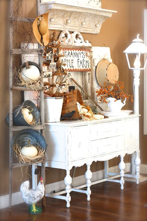 Table decor candles & holders. Pin on Primitive Goodies