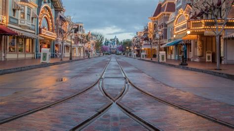 Disneyland Main Street Usa Refurbishment Now Complete