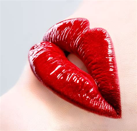 kiss me perfect red lips nice lips beautiful lips gorgeous makeup wet lips sensual lip