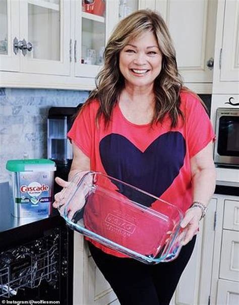 Valerie Bertinelli Says Shes Struggling With Body Image Issues In An Emotional Instagram Video