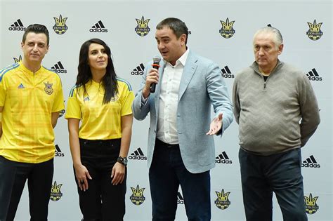 Neu mit ediket , auch in gr. Ukraine EM 2016 Trikots veröffentlicht - Nur Fussball