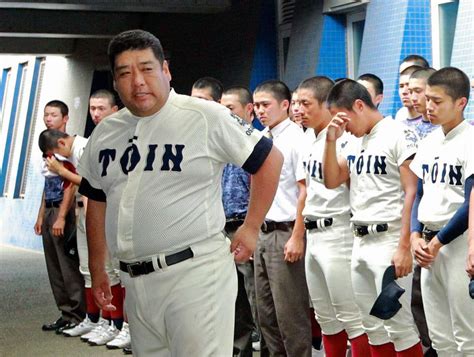 大阪桐蔭 野球部 メンバーを特集!2021年春季近畿大会のベンチ入りメンバー学年・出身中学およ 大阪桐蔭は、秋の近畿大会決勝・センバツ初戦で過去2度敗れた智辯学園にリベンジを果たした。 大阪桐蔭は、背番号16の2年生右腕 川原嗣貴が先発し、6回を被安打6・四死球1の2失点と好投。 大阪桐蔭が敗れる 3回戦で関大北陽に逆転負け 甲子園春夏連続 ...